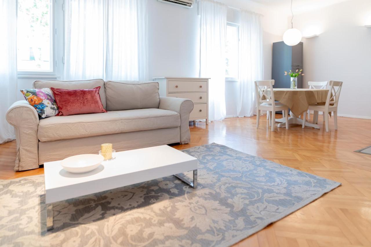 Franco'S Spacious Residence - Great Location Split Exterior photo